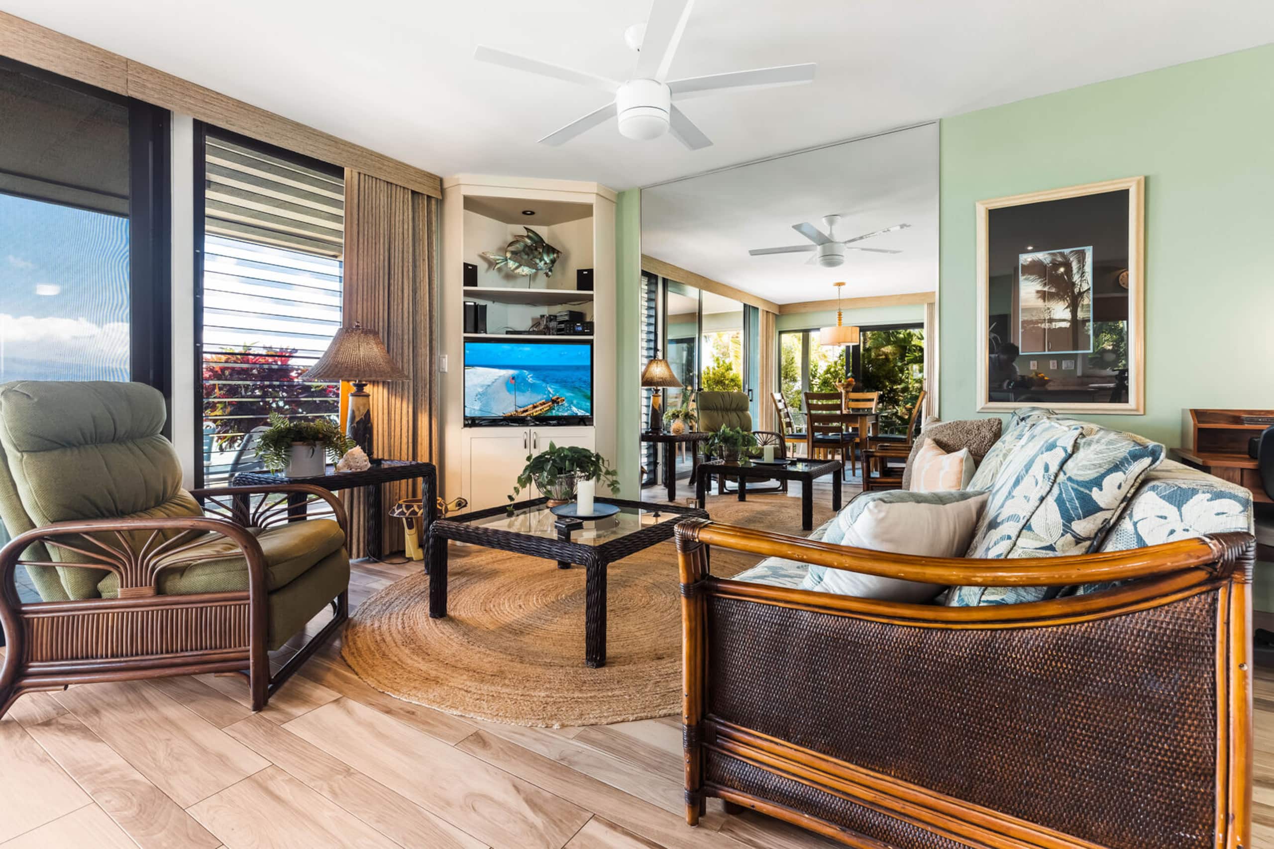 Condo in Lahaina · ★4.7 · 2 bedrooms · 3 beds · 2 baths - Image 13