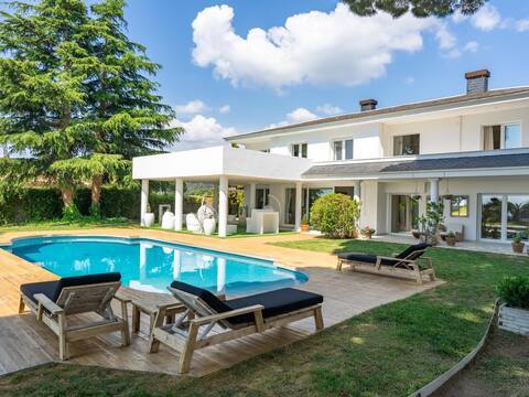 Luxury Villa Buena Vista Pool and Garden