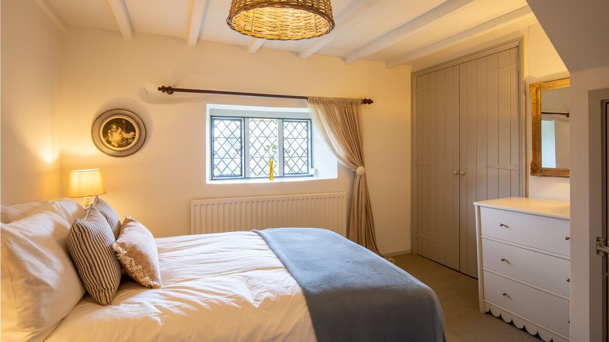 Втора спална соба, Thatch on the Green, Bolthole Retreats