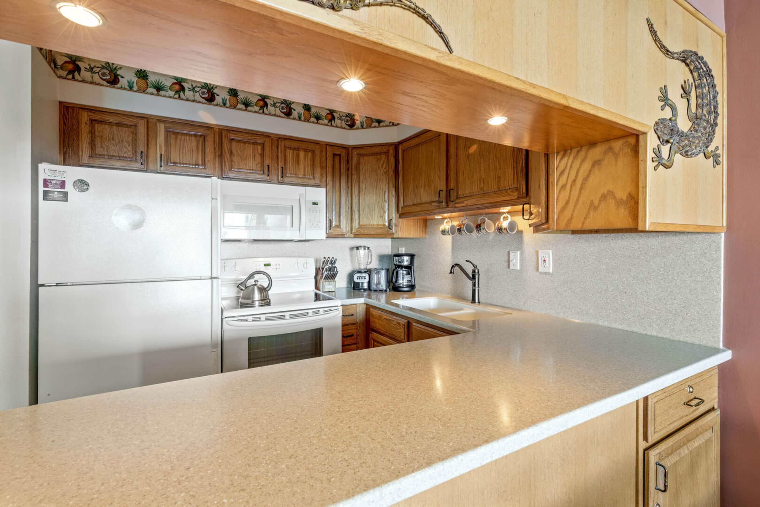 Condo in Lahaina · ★4.74 · 1 bedroom · 1 bed · 1 bath - Image 16