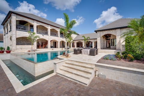 Groveland Home w/ Pool: Luxurious Lakefront Oasis!