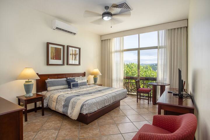 Wisdom House Vibrant Paradise at Villa Sol Resort