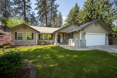 Perfect Post Falls home with Beach Access