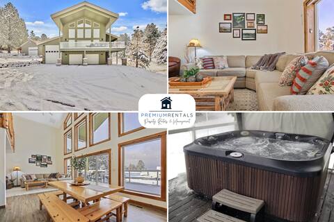 Lake House Sleeps 18, Hot Tub - Year-Round Adventu