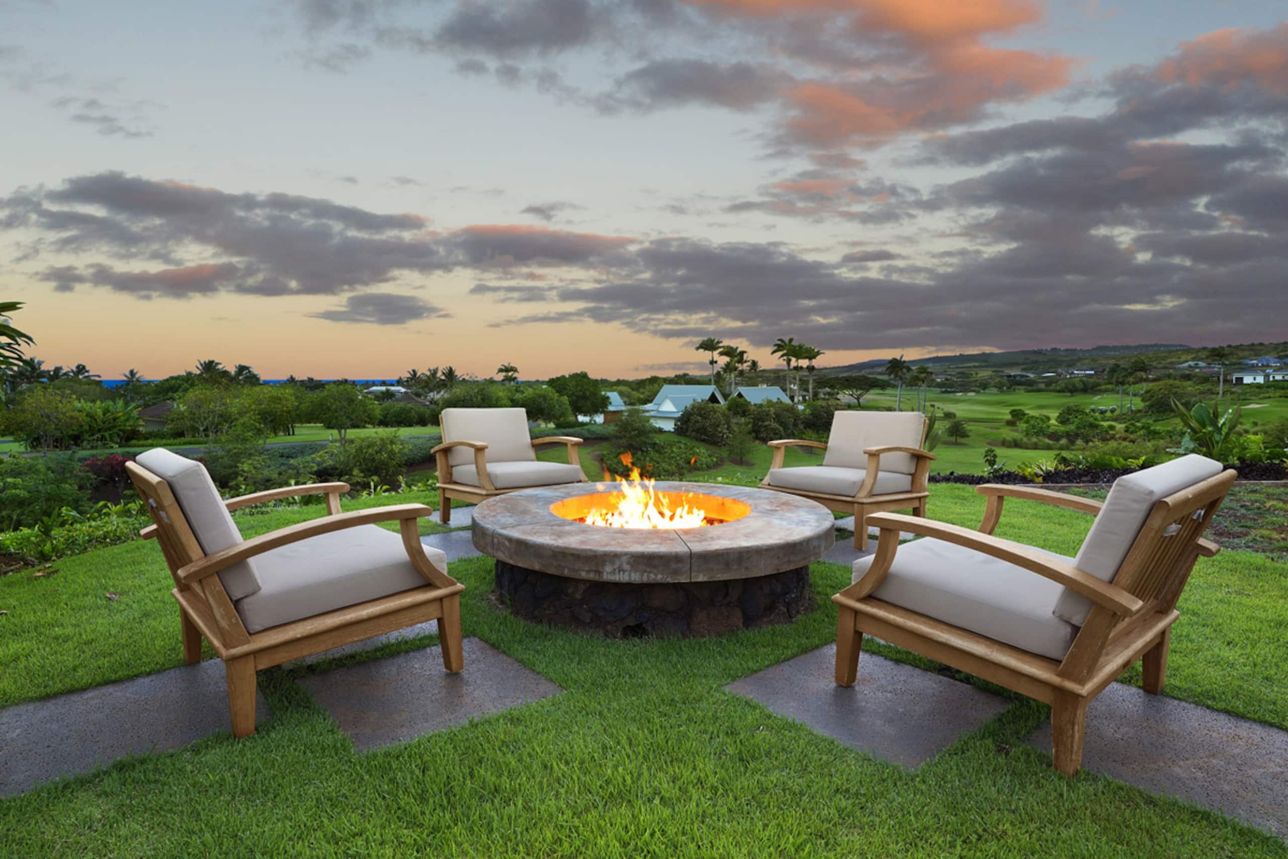 Home in Koloa · ★5.0 · 4 bedrooms · 6 beds · 4.5 baths - Photo 7