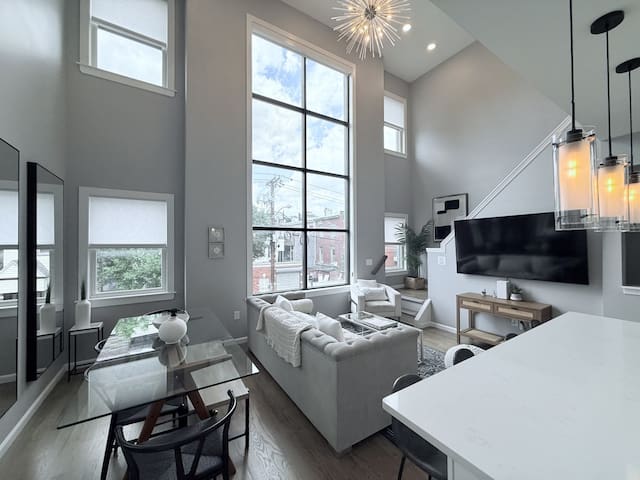 3BR Duplex W/Rooftop (NYC Views) & Garage Parking