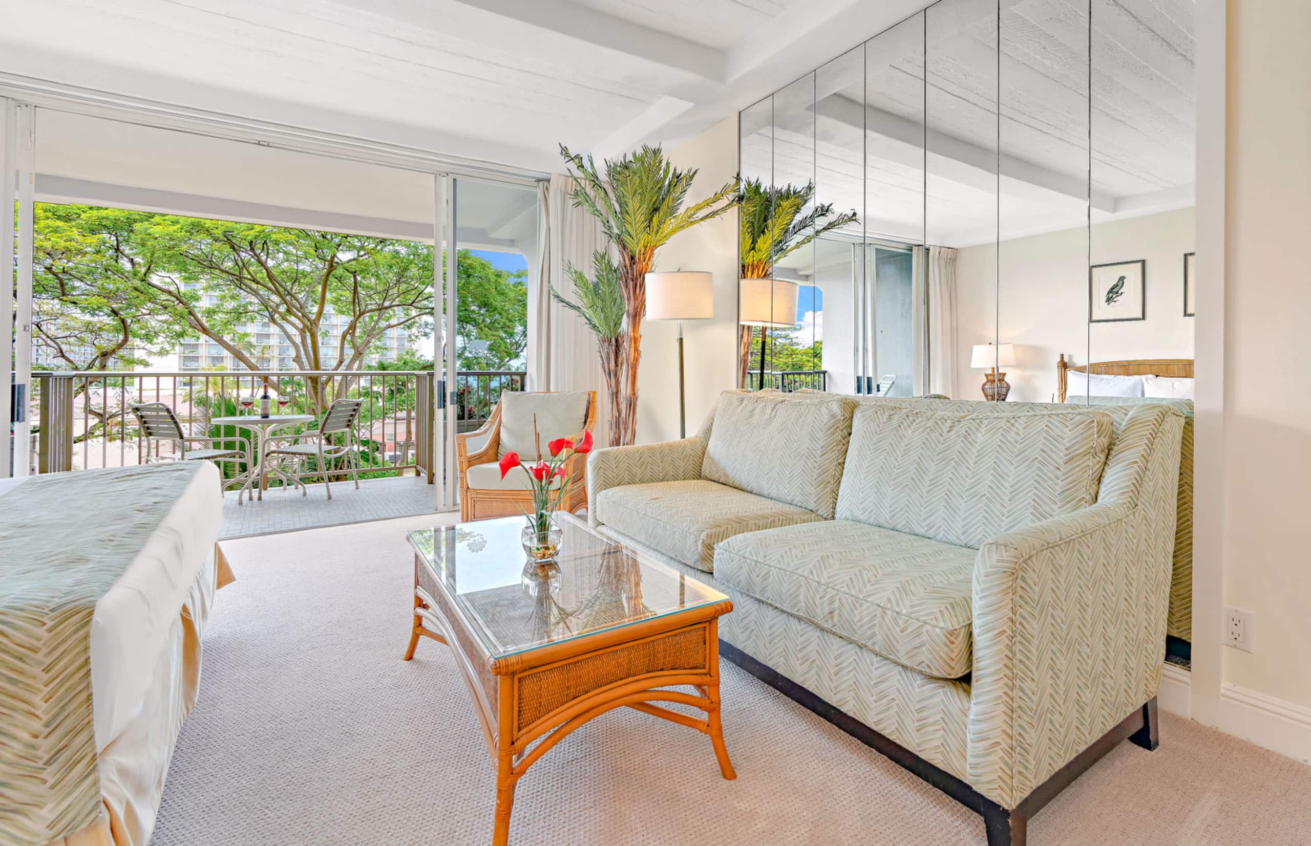 Condo in Lahaina · ★4.0 · Studio · 2 beds · 1 bath - Image 5