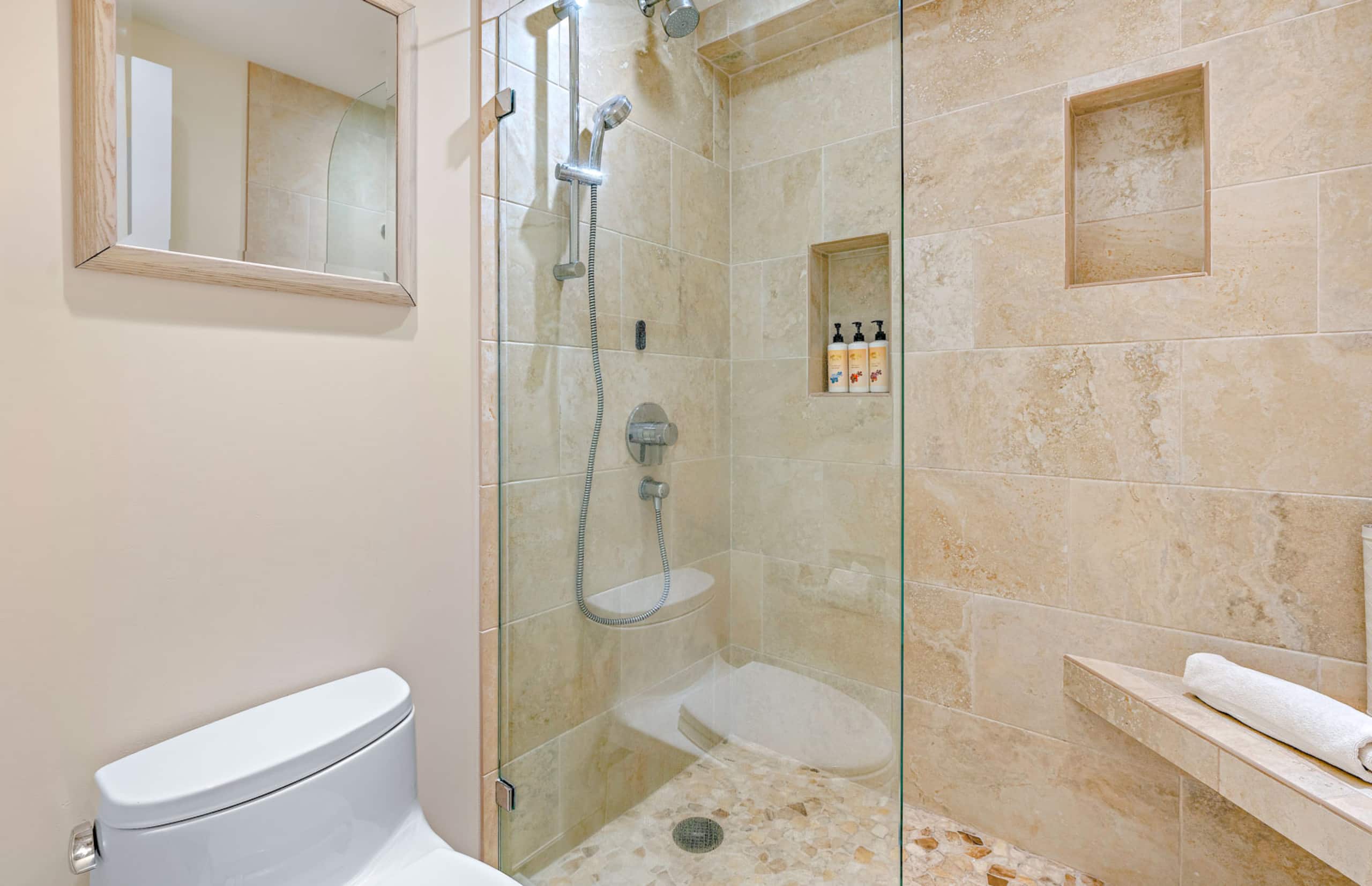 Condo in Lahaina · ★4.0 · Studio · 2 beds · 1 bath - Image 20