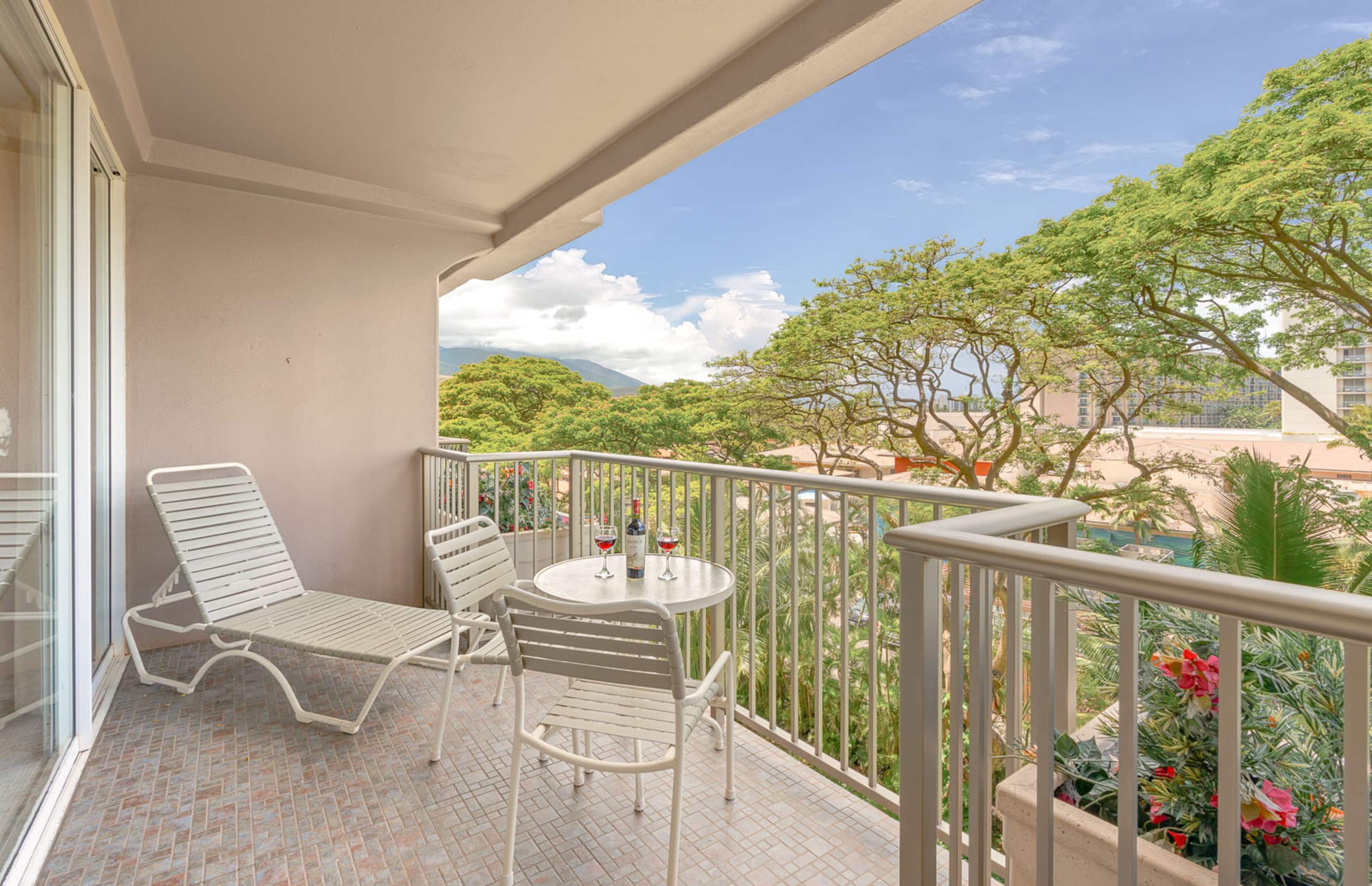 Condo in Lahaina · ★4.0 · Studio · 2 beds · 1 bath - Image 7