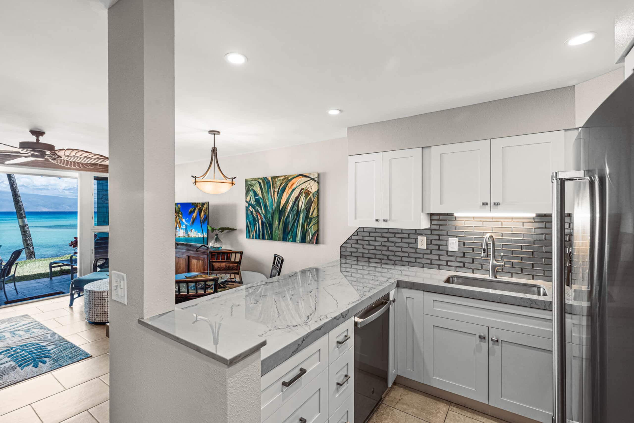 Condo in Lahaina · ★4.82 · 1 bedroom · 2 beds · 1 private bath - Image 13