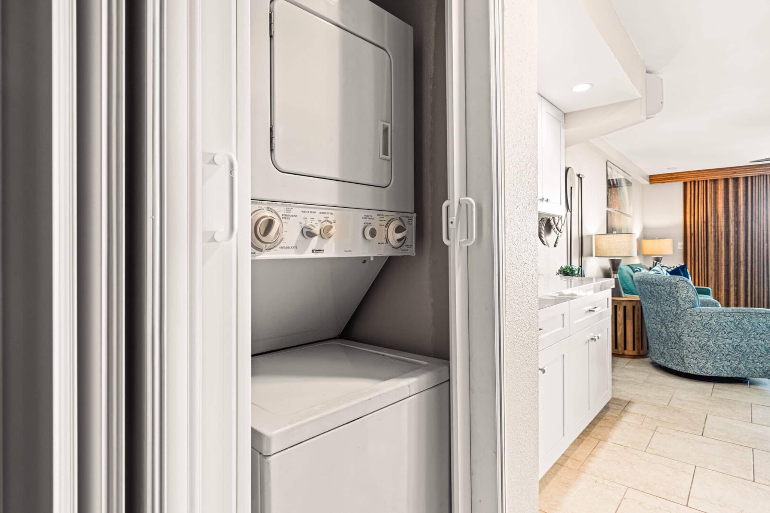 Condo in Lahaina · ★4.82 · 1 bedroom · 2 beds · 1 private bath - Image 15