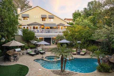 Luxury 5-Bed 3.5-Bath with Pool, Hot Tub, BBQ