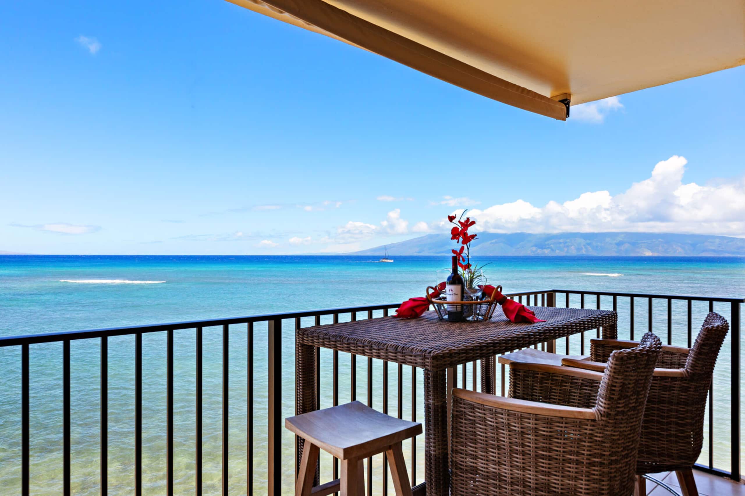 Condo in Lahaina · ★4.93 · 2 bedrooms · 2 beds · 2 baths - Image 3