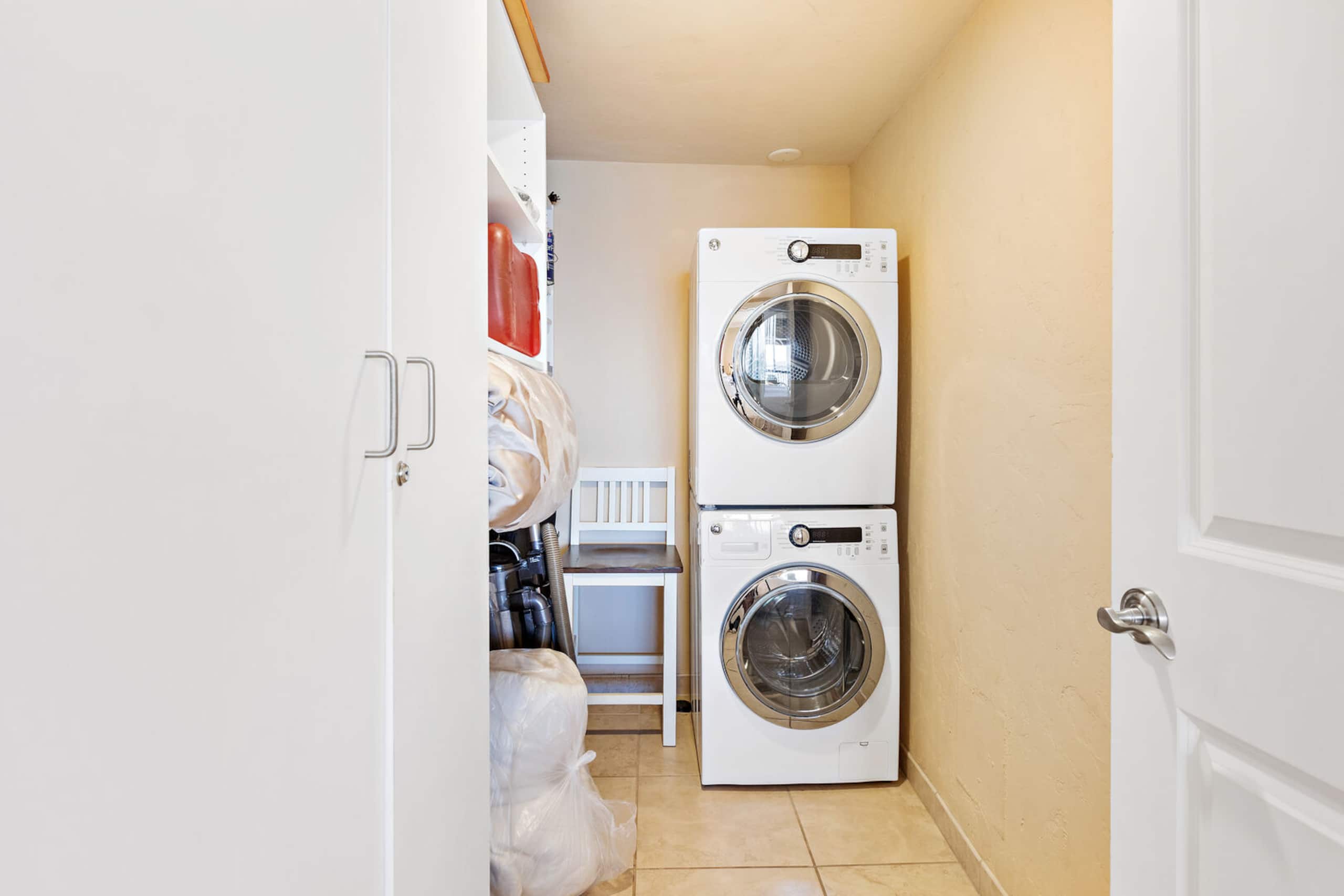 Condo in Lahaina · ★4.93 · 2 bedrooms · 2 beds · 2 baths - Image 34
