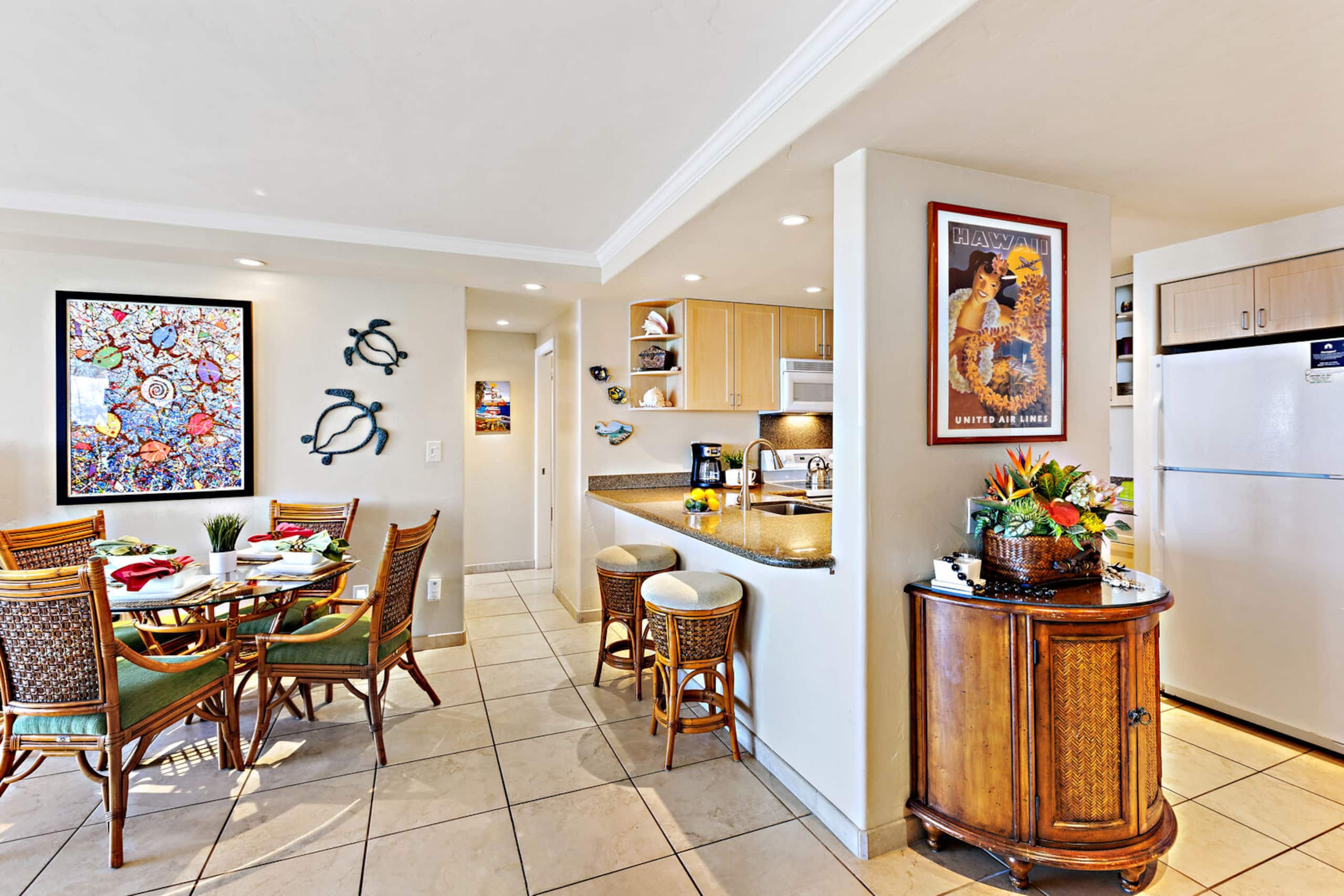 Condo in Lahaina · ★4.93 · 2 bedrooms · 2 beds · 2 baths - Image 14