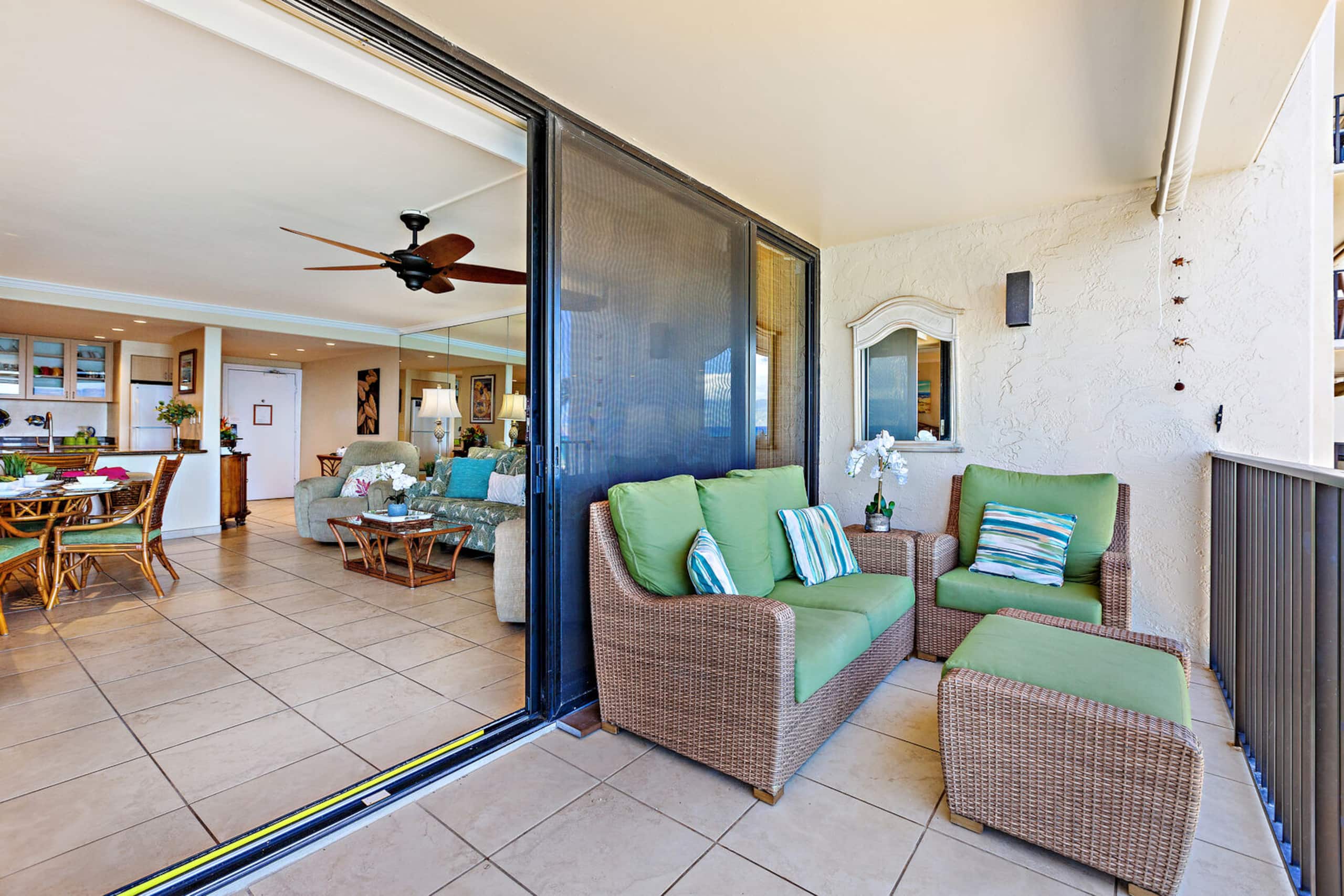 Condo in Lahaina · ★4.93 · 2 bedrooms · 2 beds · 2 baths - Image 4