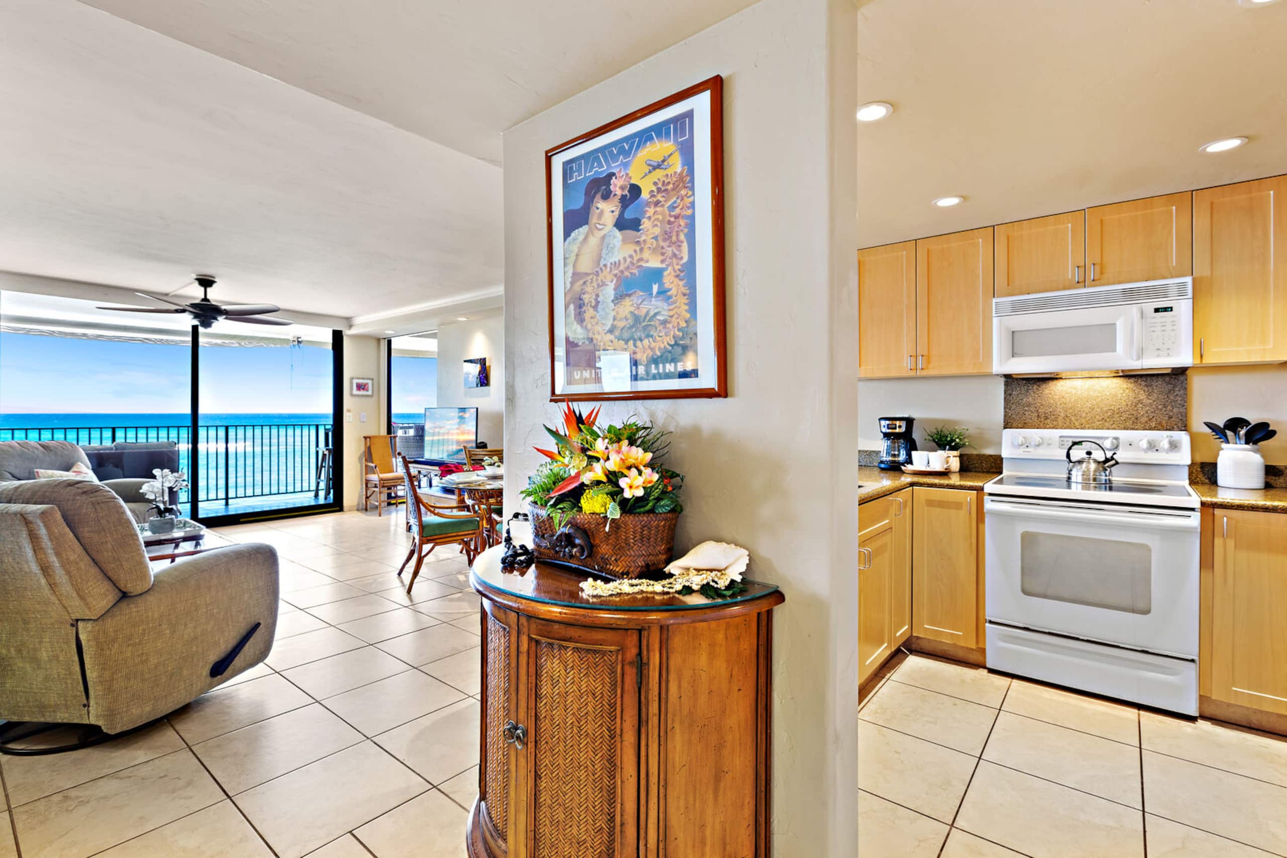 Condo in Lahaina · ★4.93 · 2 bedrooms · 2 beds · 2 baths - Image 15
