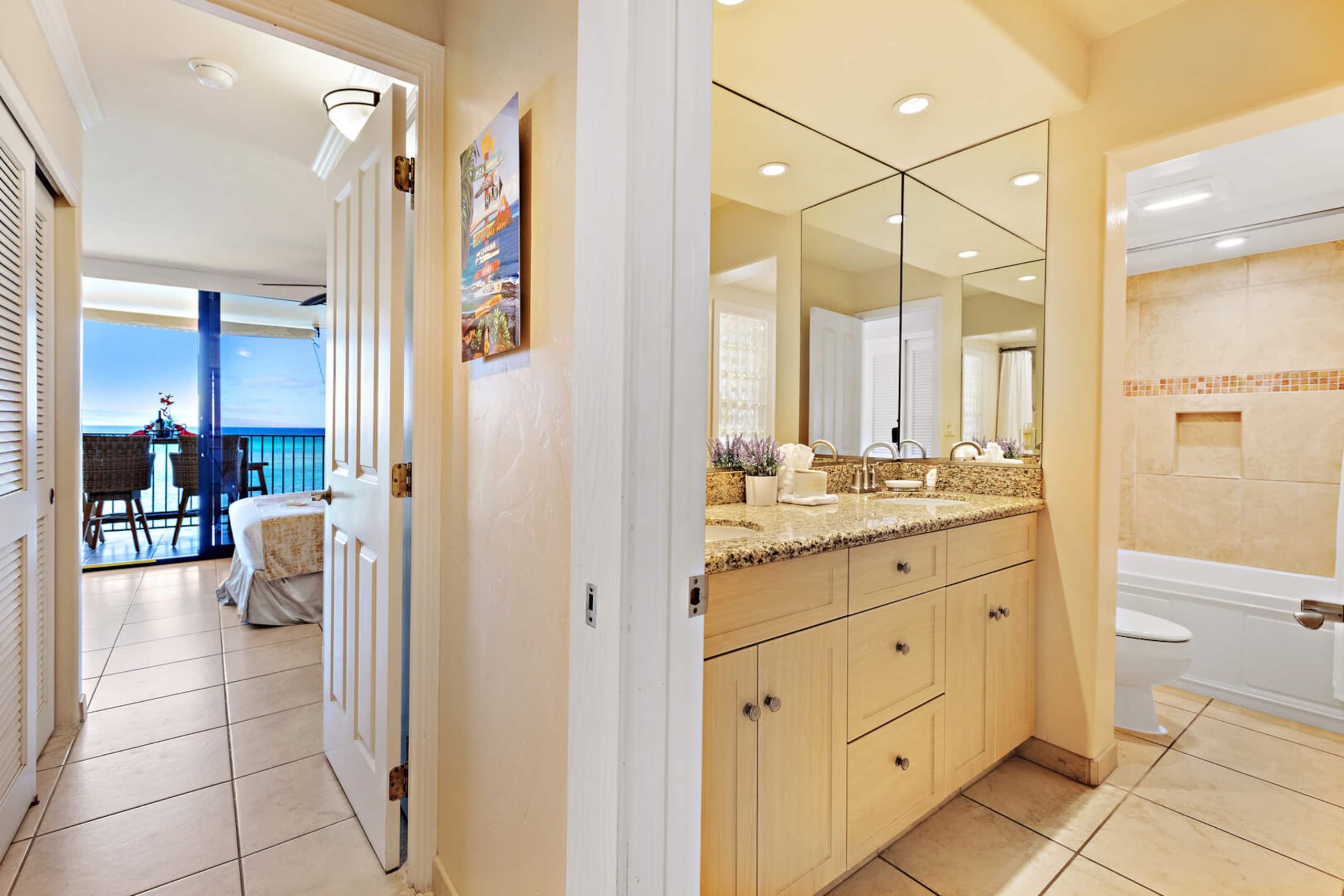 Condo in Lahaina · ★4.93 · 2 bedrooms · 2 beds · 2 baths - Image 31