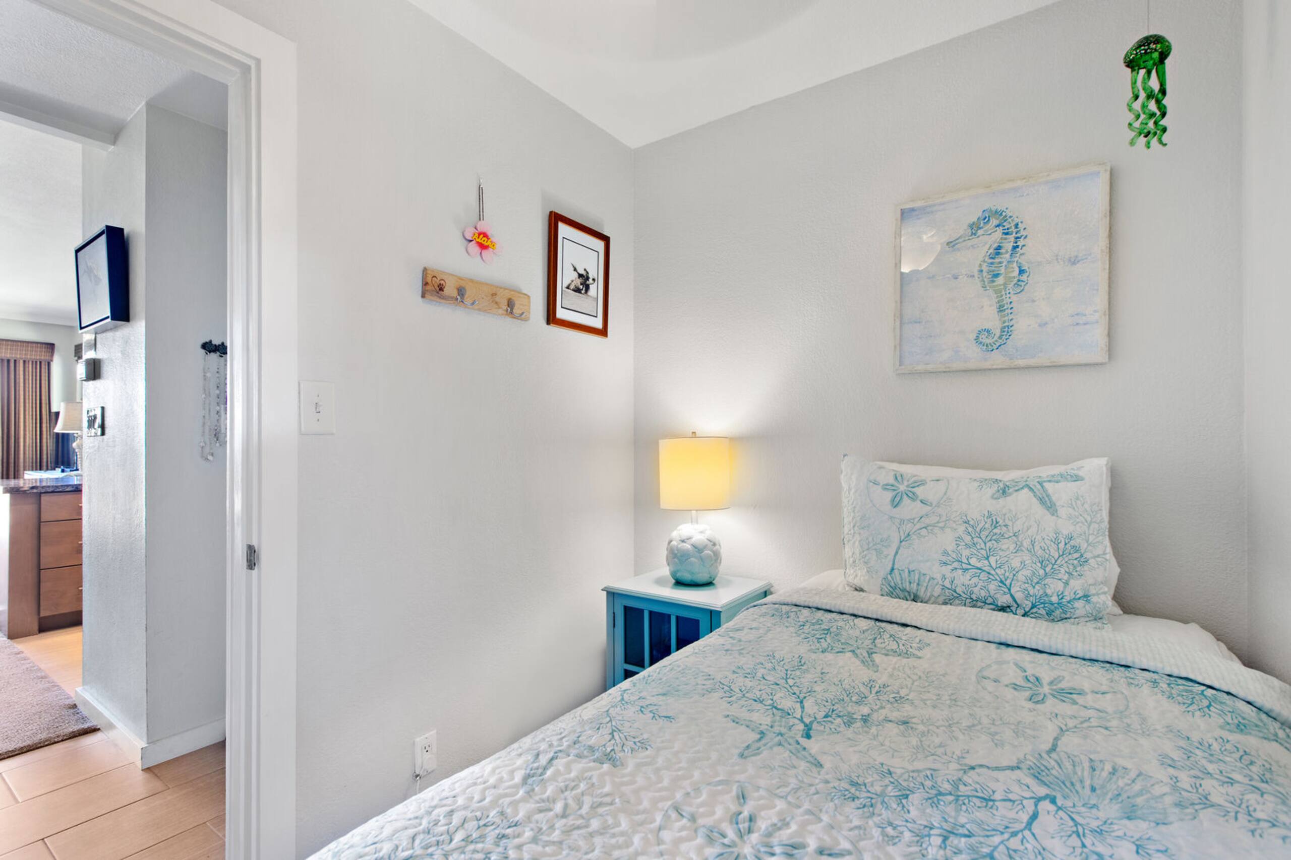 Condo in Lahaina · ★4.8 · 1 bedroom · 3 beds · 2 baths - Image 32