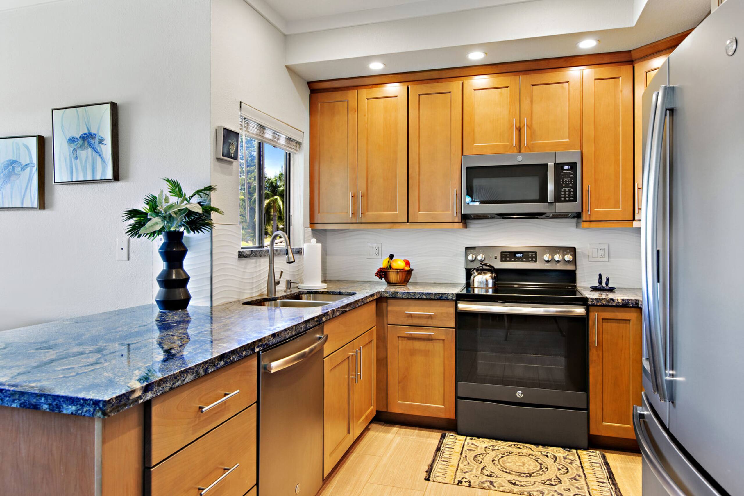 Condo in Lahaina · ★4.8 · 1 bedroom · 3 beds · 2 baths - Image 18