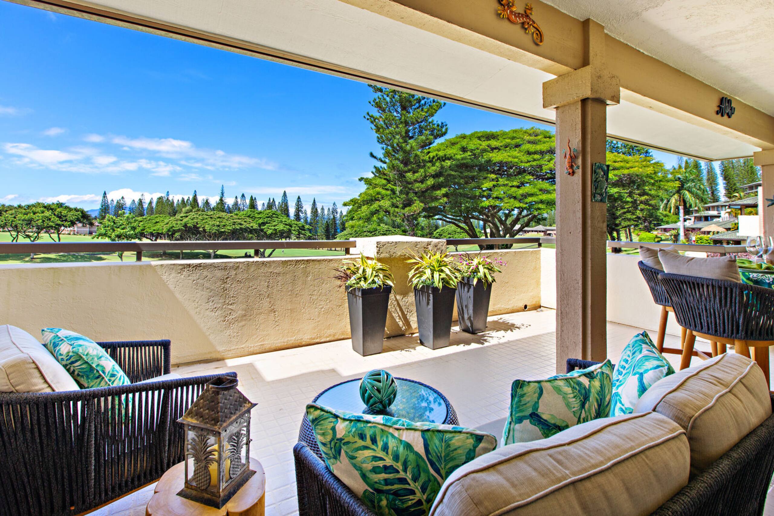 Condo in Lahaina · ★4.8 · 1 bedroom · 3 beds · 2 baths - Image 2