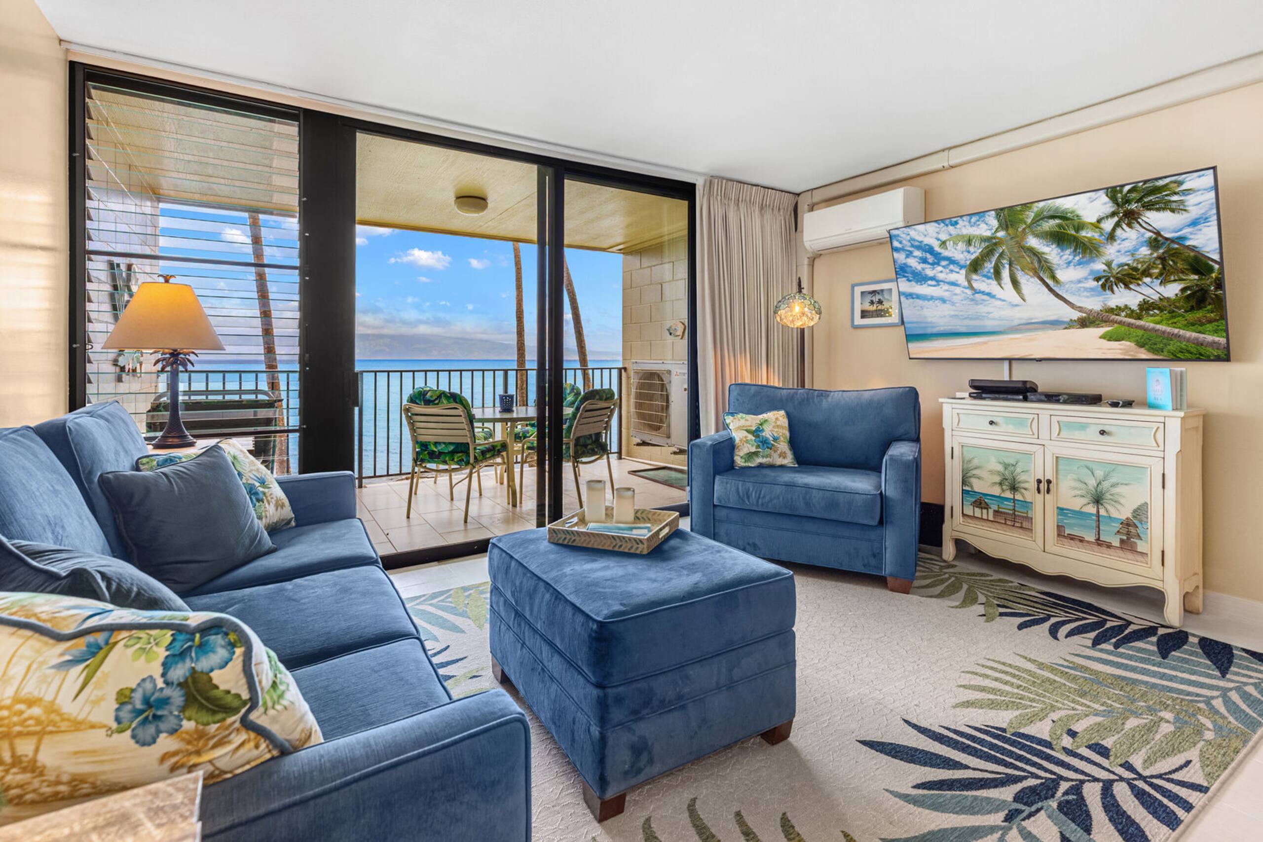 Condo in Lahaina · ★4.84 · 1 bedroom · 2 beds · 1 private bath - Image 6