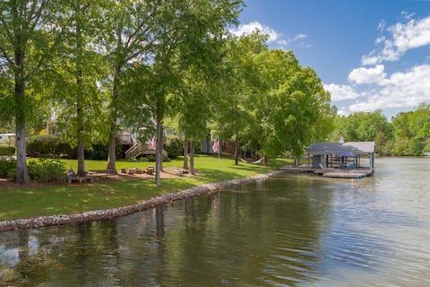 Leisure Cove | Gorgeous Point Lot w/Fabulous Views