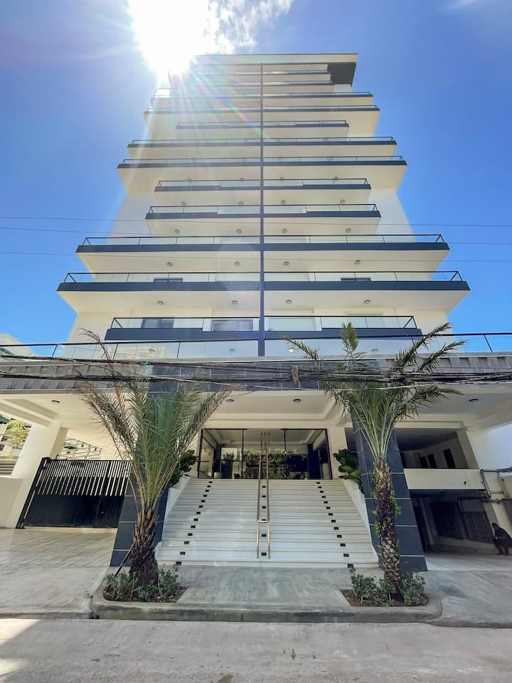 FR21 ~ City ~ Views} @ DowntownSD + Pool + Gym + BBQ + Cinema