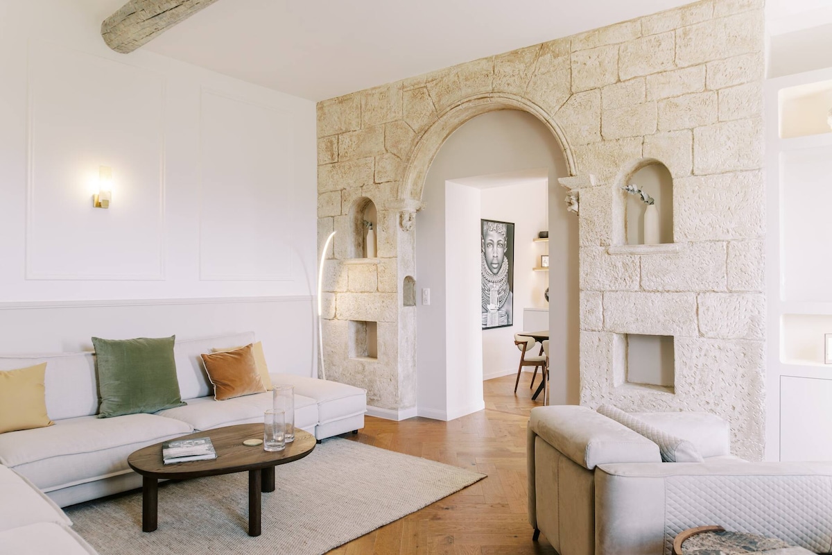 Successful Airbnb property: Jewel of Saint-Paul – Views, Luxury & Design in Saint Paul De Vence