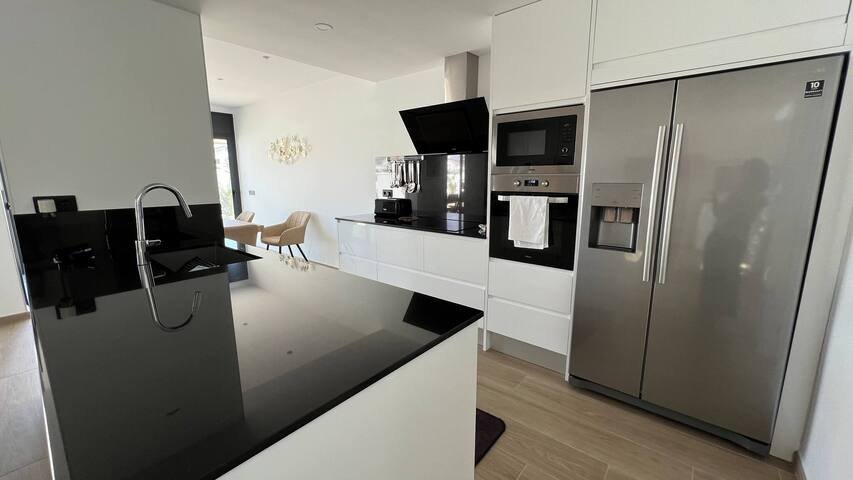 Villa with pool and canal view Av-44 gallery image 5