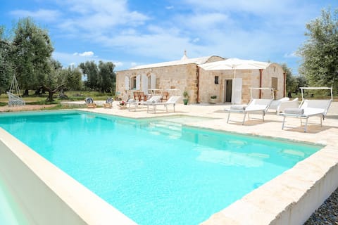 New Trullo Delori with Infinity Pool