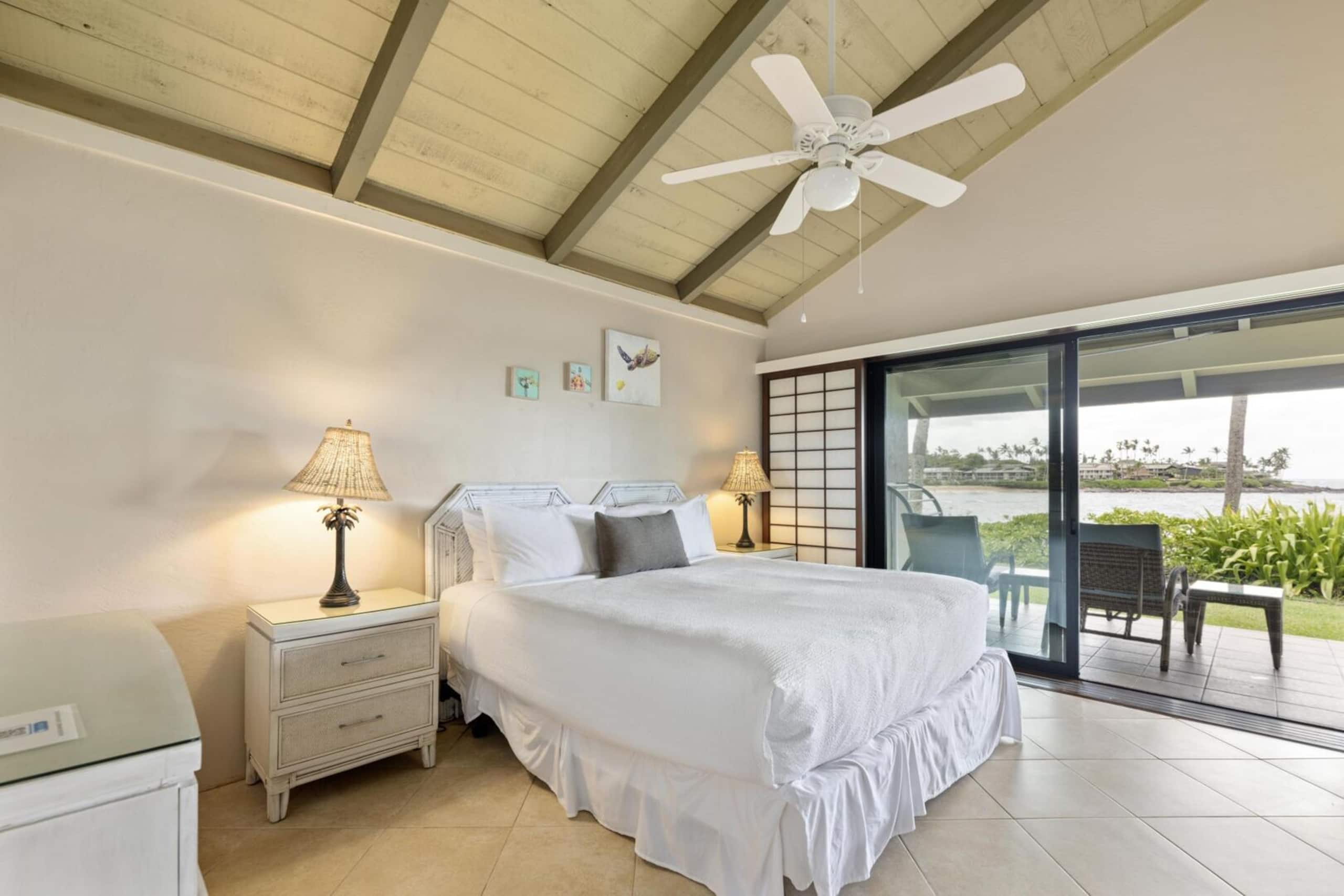 Condo in Lahaina · ★4.57 · 2 bedrooms · 2 beds · 2 baths - Image 16