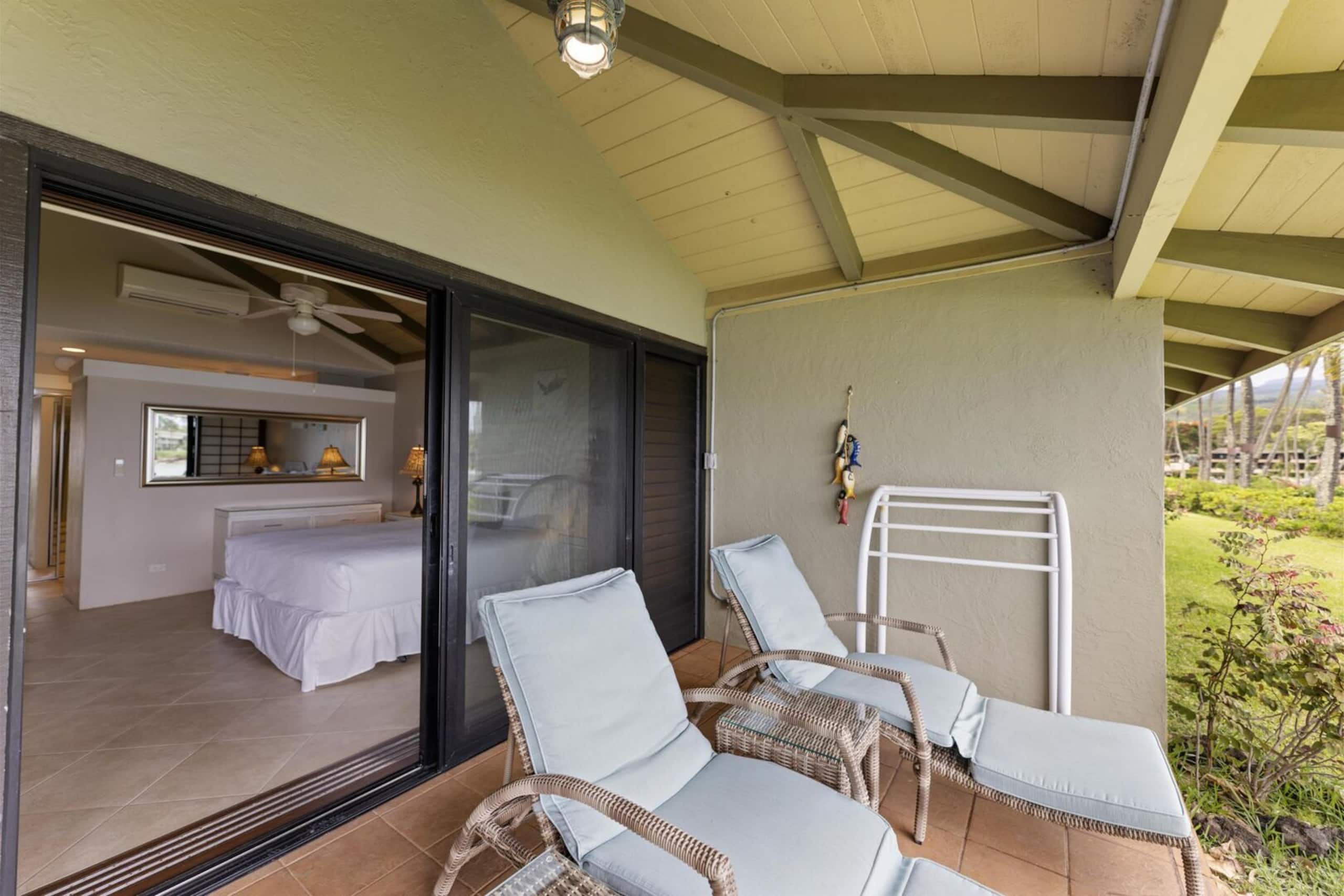 Condo in Lahaina · ★4.57 · 2 bedrooms · 2 beds · 2 baths - Image 25