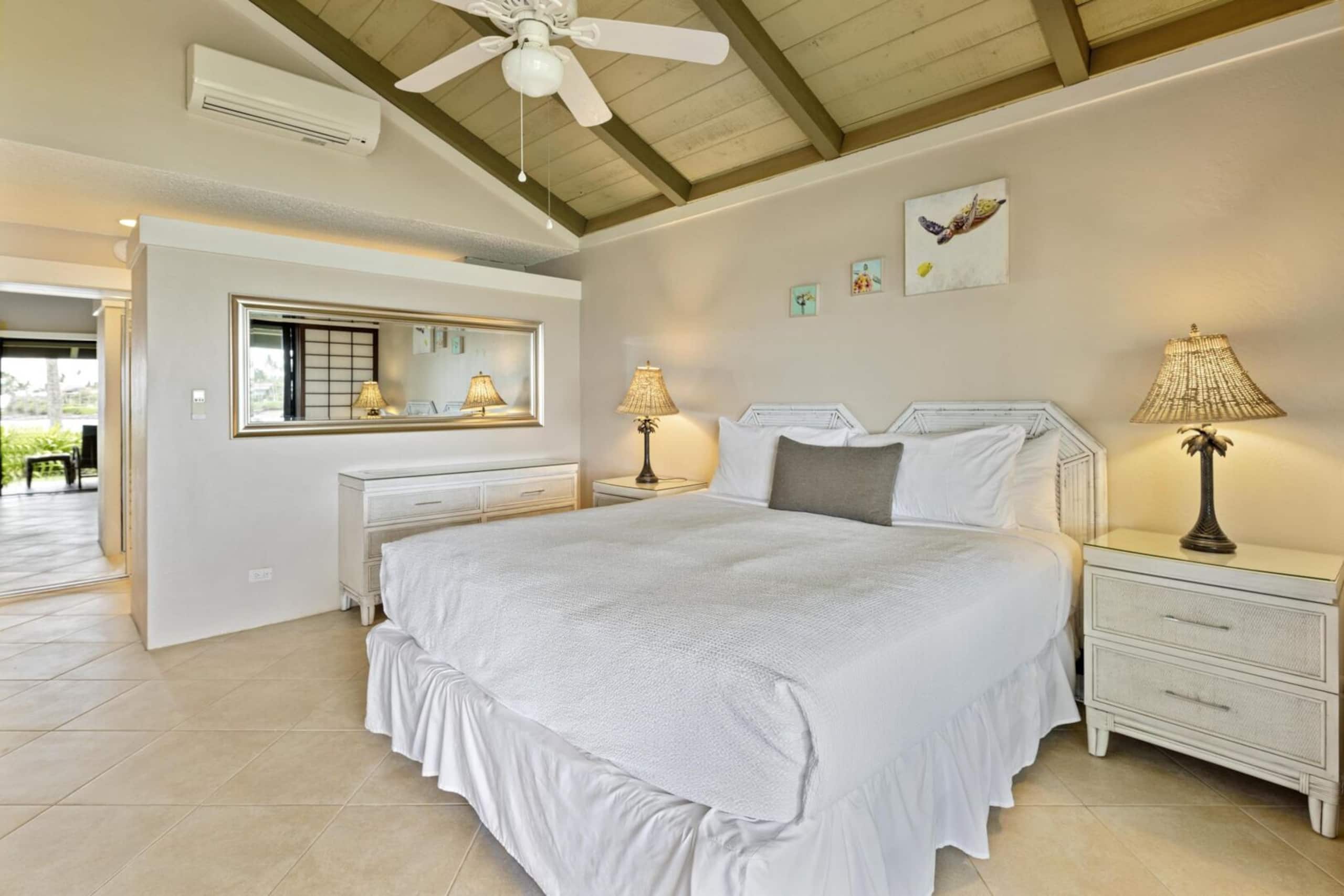 Condo in Lahaina · ★4.57 · 2 bedrooms · 2 beds · 2 baths - Image 15