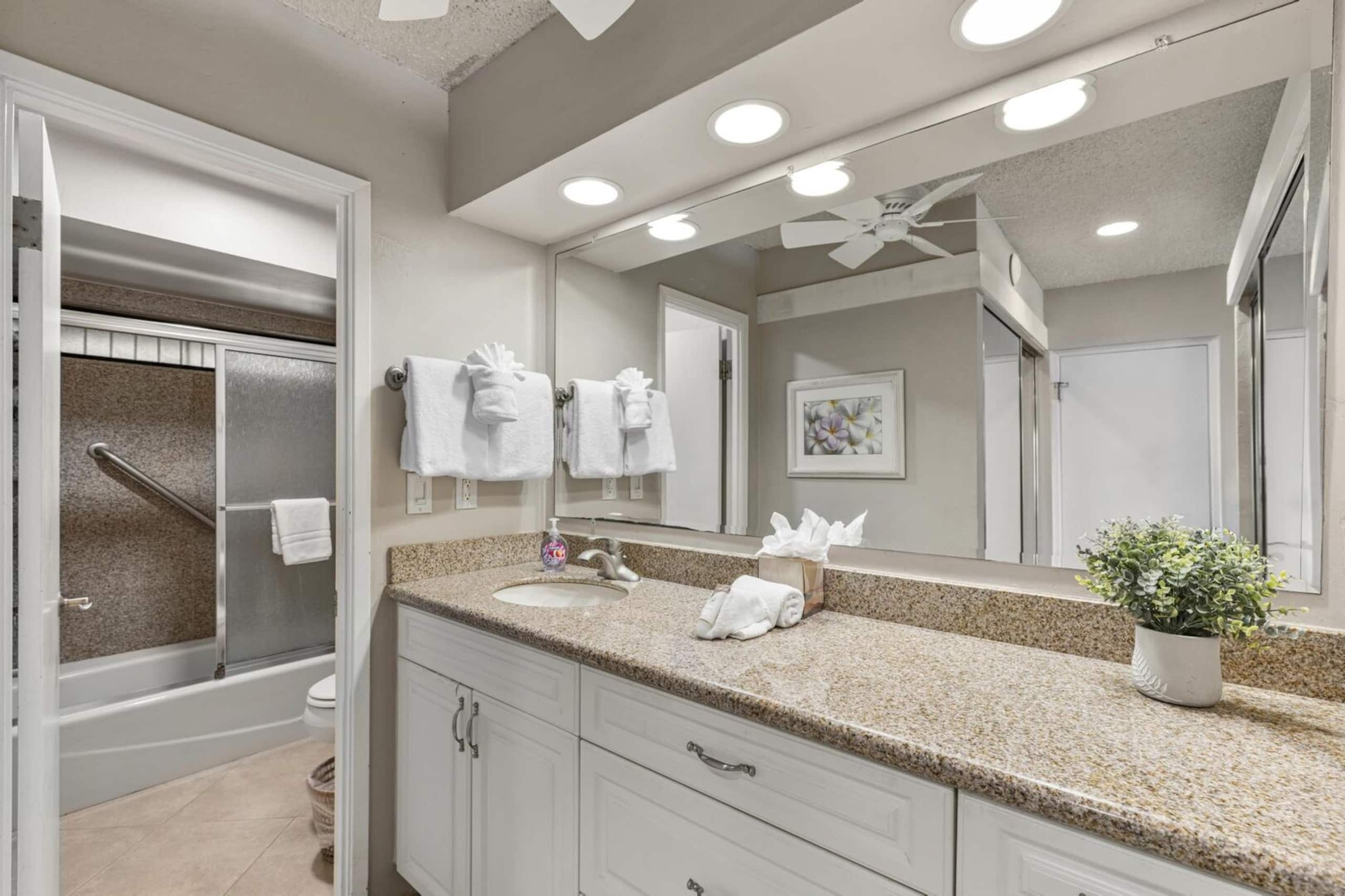 Home in Lahaina · ★5.0 · 1 bedroom · 2 beds · 2 baths - Image 50