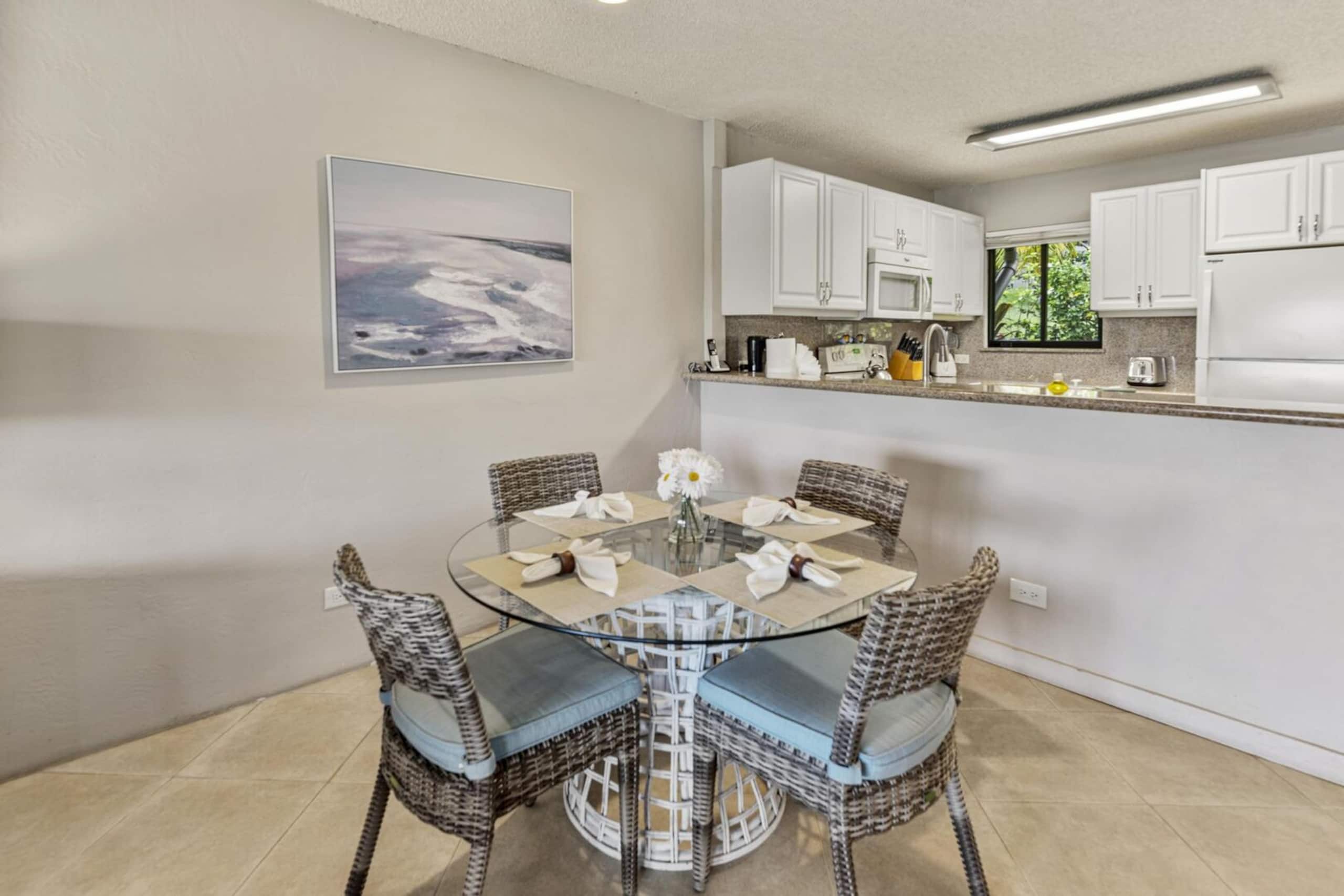 Home in Lahaina · ★5.0 · 1 bedroom · 2 beds · 2 baths - Image 11