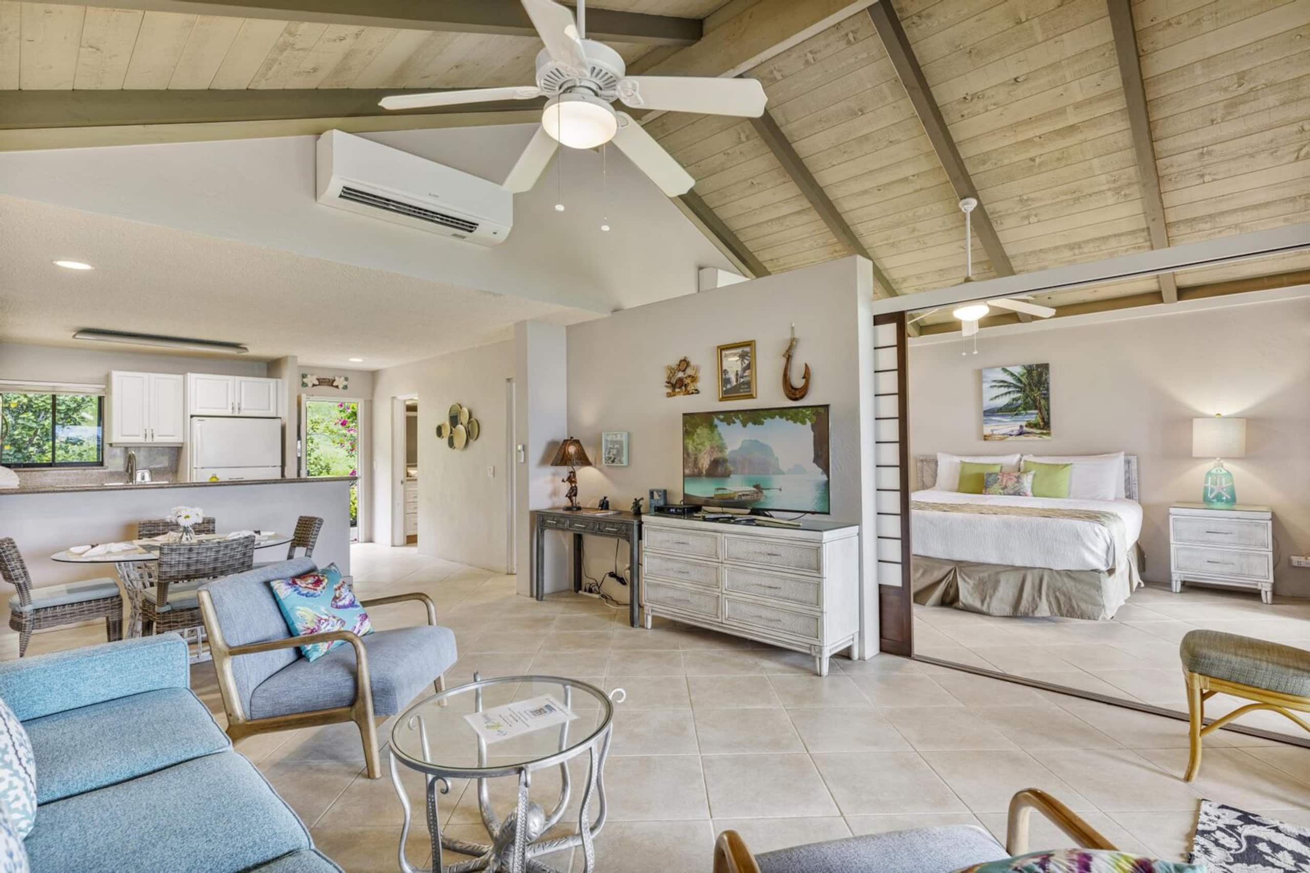 Home in Lahaina · ★5.0 · 1 bedroom · 2 beds · 2 baths - Image 36