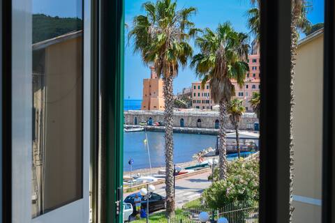 Proprietà Airbnb di successo: Loft il Mare Rio Marina, front sea a Rio