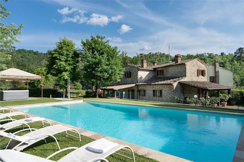 The Vogognano windmill - subbiano, private pool, j