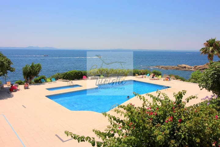 blaumar 5f – apartment with views to the sea and s