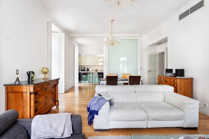 GuestReady – Sleek flat near Pink Street gallery image 5