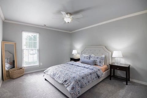 Serene Getaway with Patio in Pineville