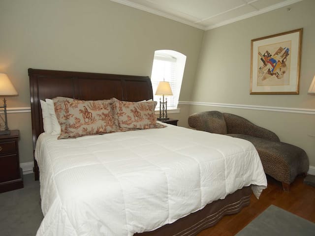 The Inns on Bellevue managed Airbnb listing 1