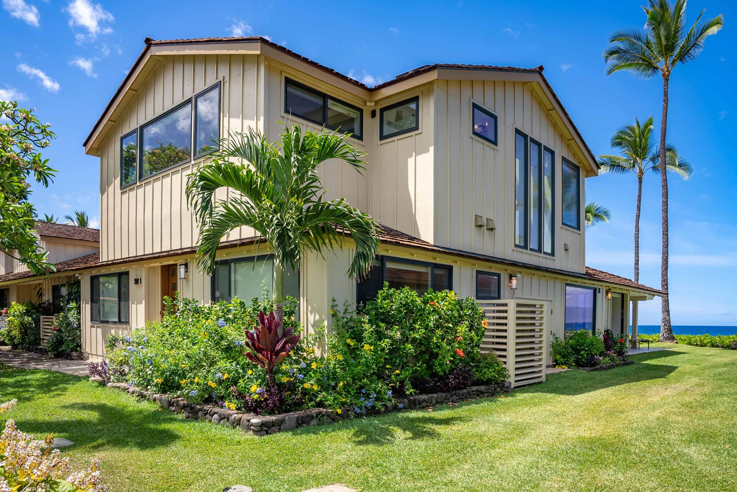 Home in Lahaina · ★5.0 · 4 bedrooms · 5 beds · 4.5 baths - Image 43