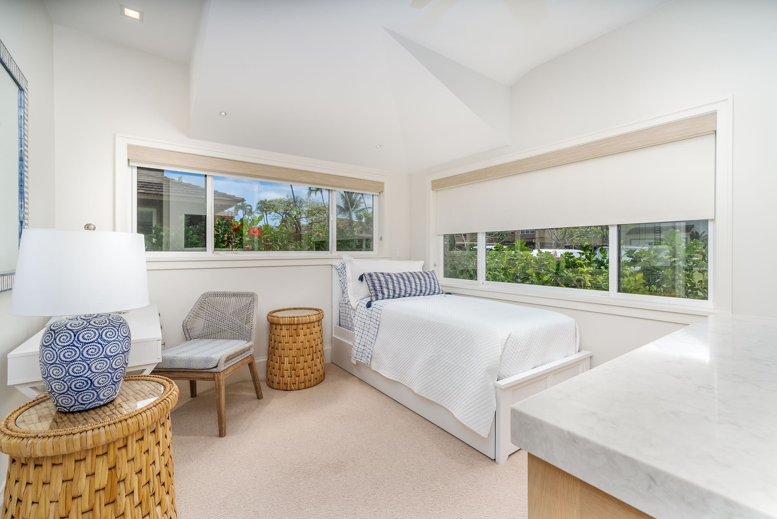 Home in Lahaina · ★5.0 · 4 bedrooms · 5 beds · 4.5 baths - Image 37