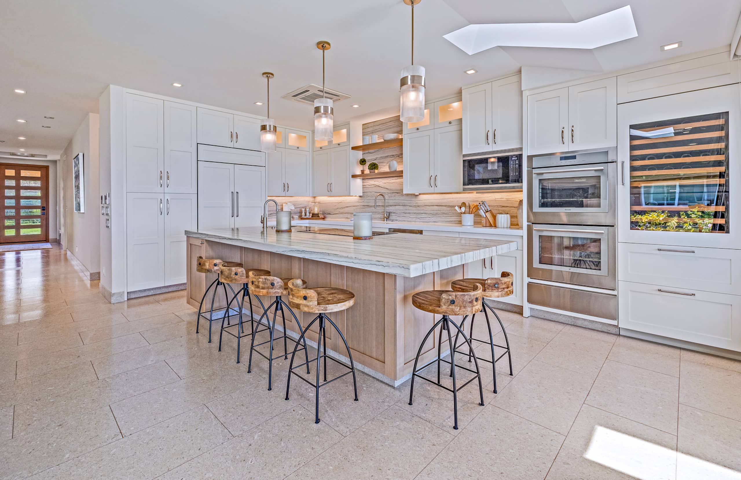 Home in Lahaina · ★5.0 · 4 bedrooms · 5 beds · 4.5 baths - Image 15
