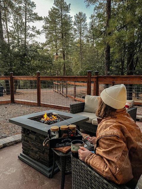 Reconnect in Luxury | Pine Cabin w/ Sauna +Hideout