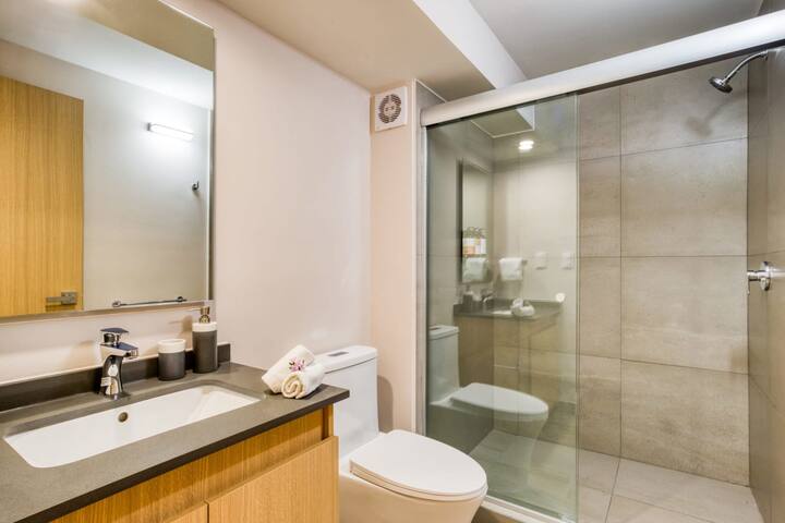 Prime Location Apt w/ Pvt Balcony | Rooftop+Gym gallery image 4