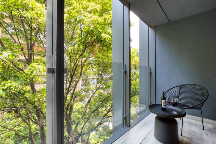 Prime Location Apt w/ Pvt Balcony | Rooftop+Gym gallery image 2