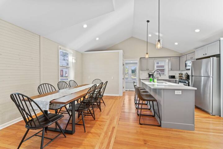 Saratoga Stays managed Airbnb listing 1